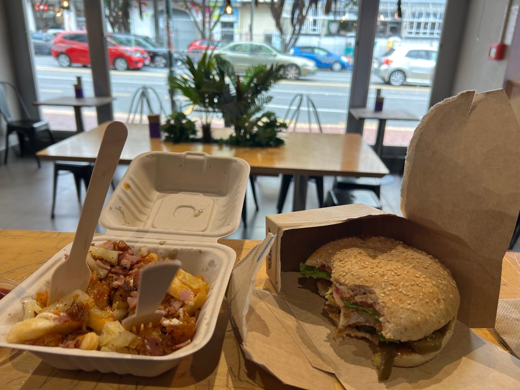 This image has an empty alt attribute; its file name is img_1999.jpg